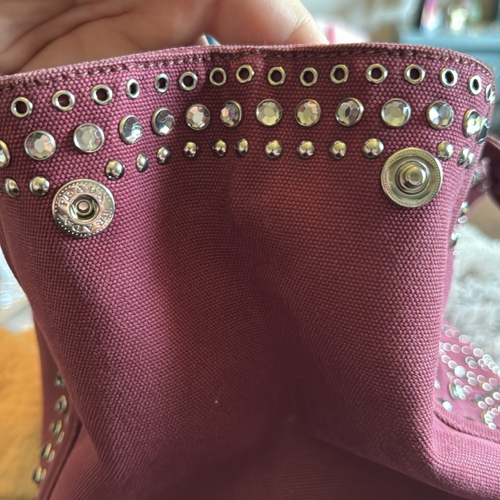 Authentic Prada Canapa - Picture 15 of 16